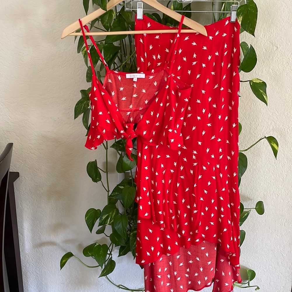 OLIVACEOUS TWO PIECE SKIRT AND CROP SET